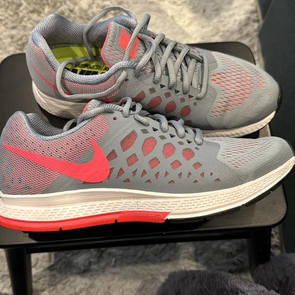 Nike pegasus 31 Grey women size 7.5 - Picture 2 of 6